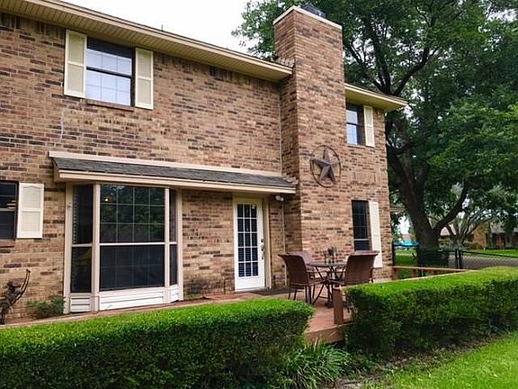 5th image of 702 Clearman Dr
