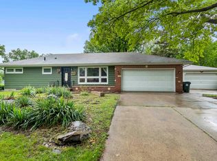 3234 Hammond Ave, Waterloo, IA 50702