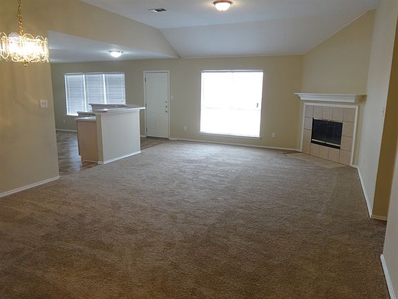 3rd image of 5910 Garden View Dr