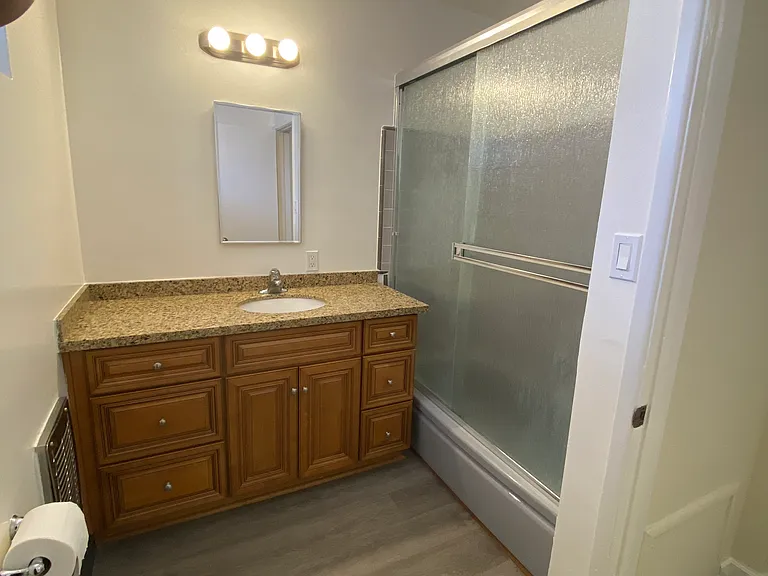 13418 Moorpark St #4 — Photo 5