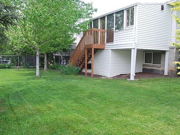 Fully Fenced back yard