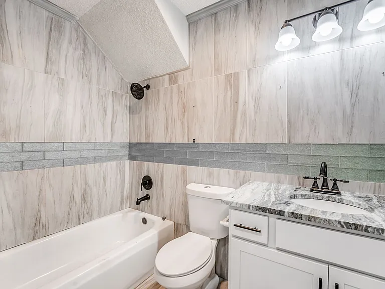8483 Timber Creek Dr — Photo 5