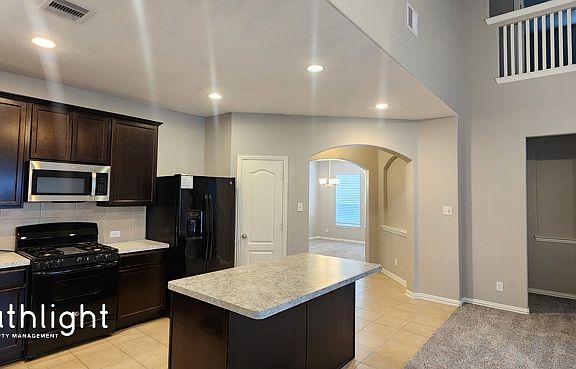 3rd image of 20854 Morgan Knoll Ln
