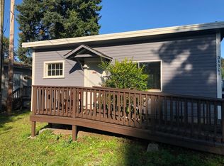 Deer Island Mobile Home Park, Deer Island, OR 97054