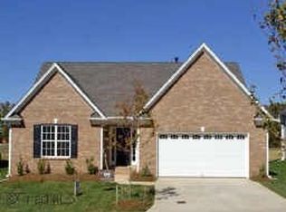 1685 Finwick Dr, Pfafftown, NC 27040