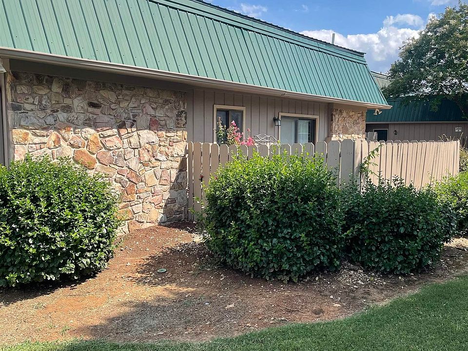 1st image of 2225 Golf Rd SW APT 320