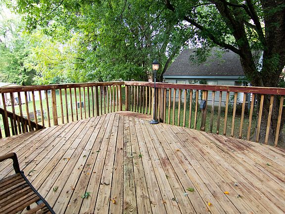 4th image of 4703 Haney Way
