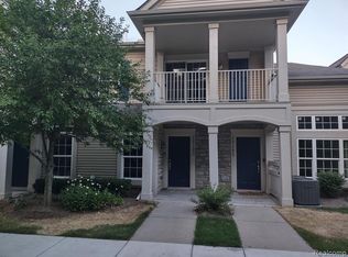 18103 Addington Dr, Walled Lake, MI 48390