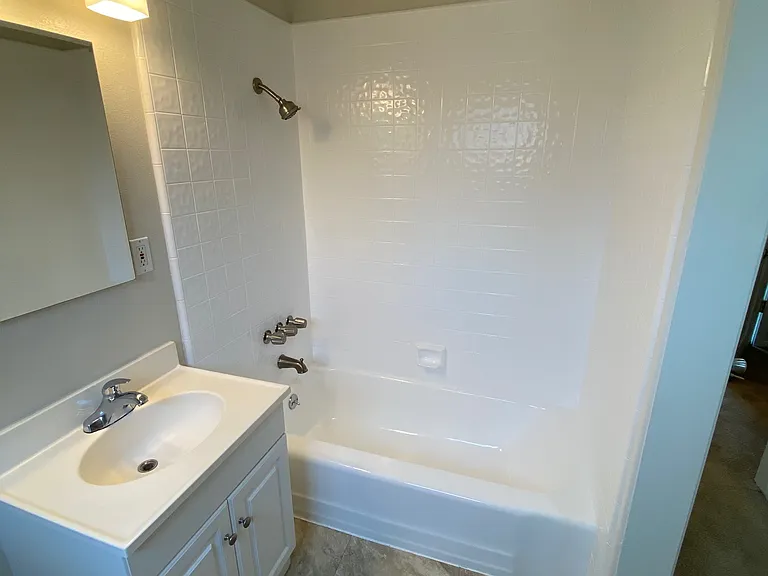 15032 Moorpark St #9 — Photo 16