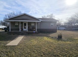 1456 Madison Ave, Lamont, OK 74643
