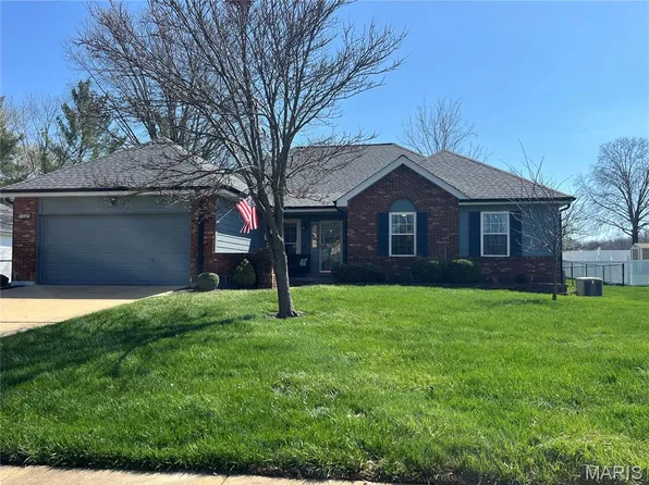 9560 Banyon Tree Ct, Saint Louis, MO 63126