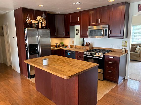 3rd image of 3404 Idlewild Way
