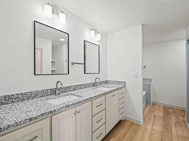 14904 North Cres #1200 — Photo 19