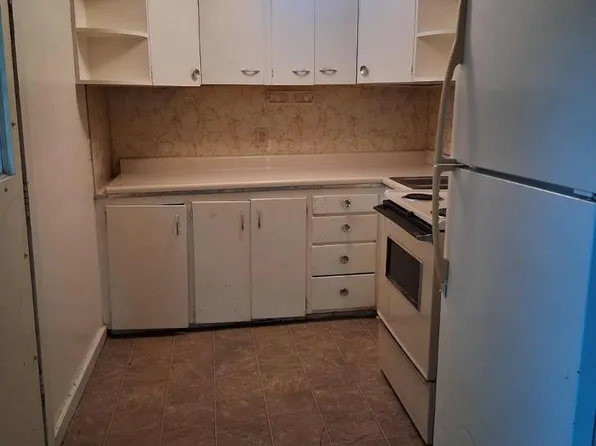 215 1/2 Jackson St, Billings, MT 59101