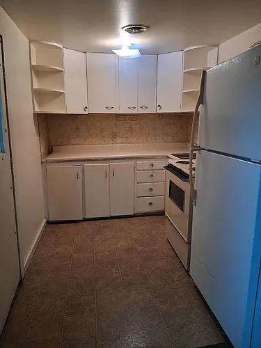 215 1/2 Jackson St Photo 1