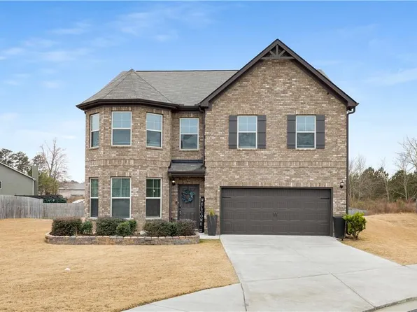 1141 Gaines St, Jonesboro, GA 30238