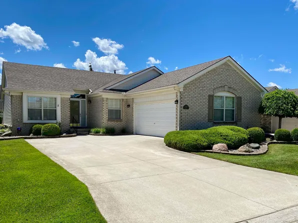 3758 Warwick Dr, Sterling Heights, MI 48314