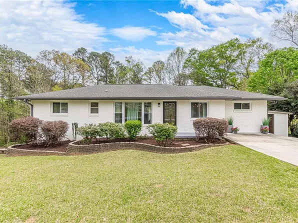 2396 Elmwood Cir SE, Atlanta, GA 30339