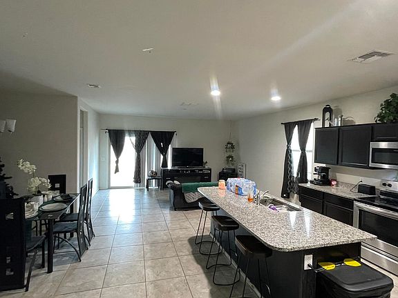4th image of 37816 W AMALFI Avenue