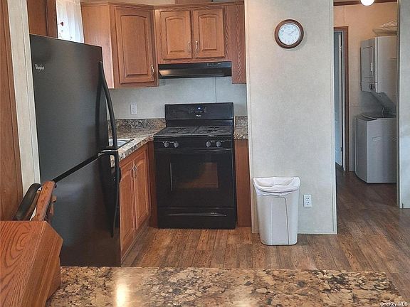 3rd image of 525 Riverleigh Ave Unit C12