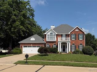 2700 Sunny Meadows Dr, Saint Charles, MO 63303