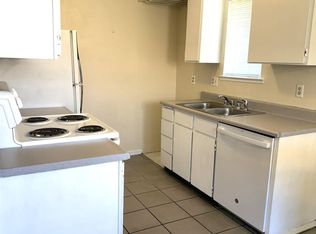 1550 W Ashlan Ave APT 215, Fresno, CA 93705