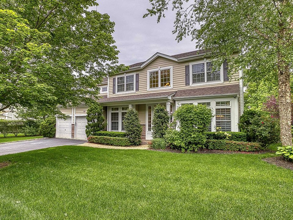 1st image of 33 Monterrey Dr
