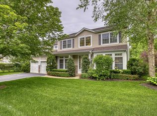 33 Monterrey Dr, Saint James, NY 11780