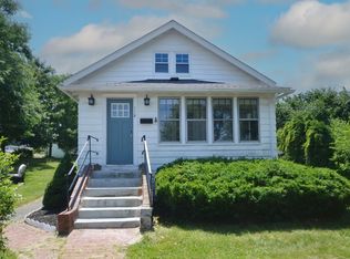 118 King Philip Rd, Worcester, MA 01606