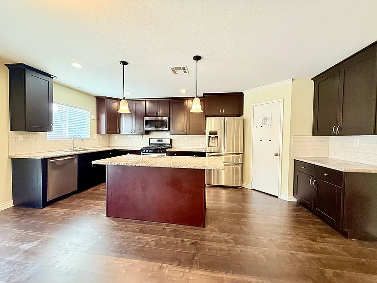 1478 Wyatt Ct — Photo 10