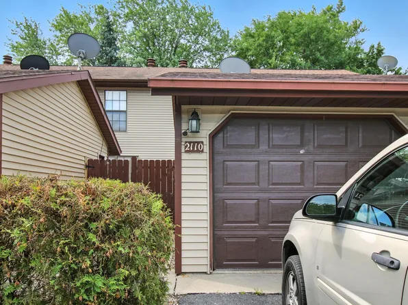 2110 Yorktowne Dr, Valparaiso, IN 46383