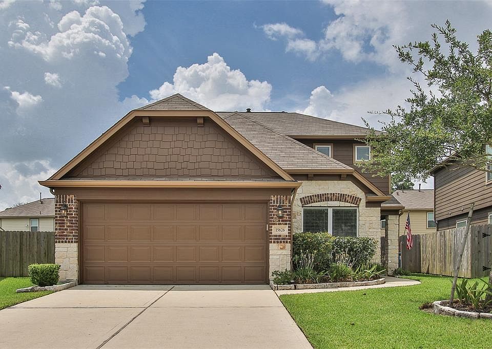 1st image of 15626 S Early Dusk Cir
