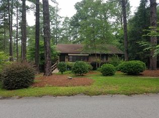 500 S Valley Rd, Southern Pines, NC 28387