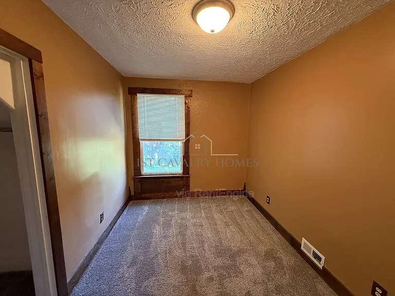 1076 Ackley St #2 — Photo 22