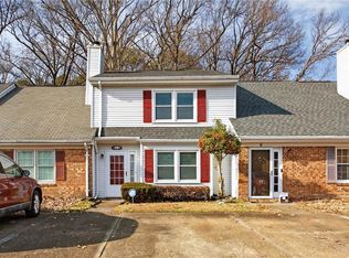 4 Covenant Ct, Hampton, VA 23666