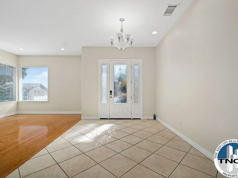 17998 Vista Point Dr — Photo 9
