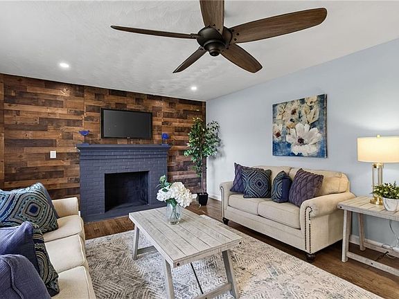 4th image of 7845 Tarpon Pl