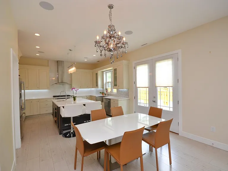 10023 Clue Dr — Photo 40