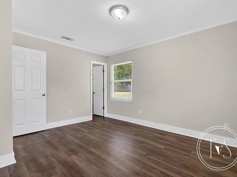 109 Elm St — Photo 22