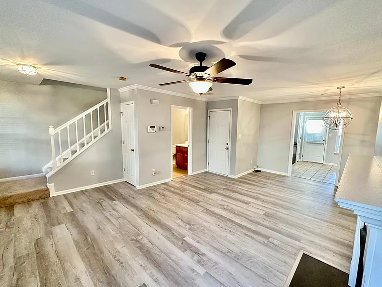 17360 Villanova Rd — Photo 5