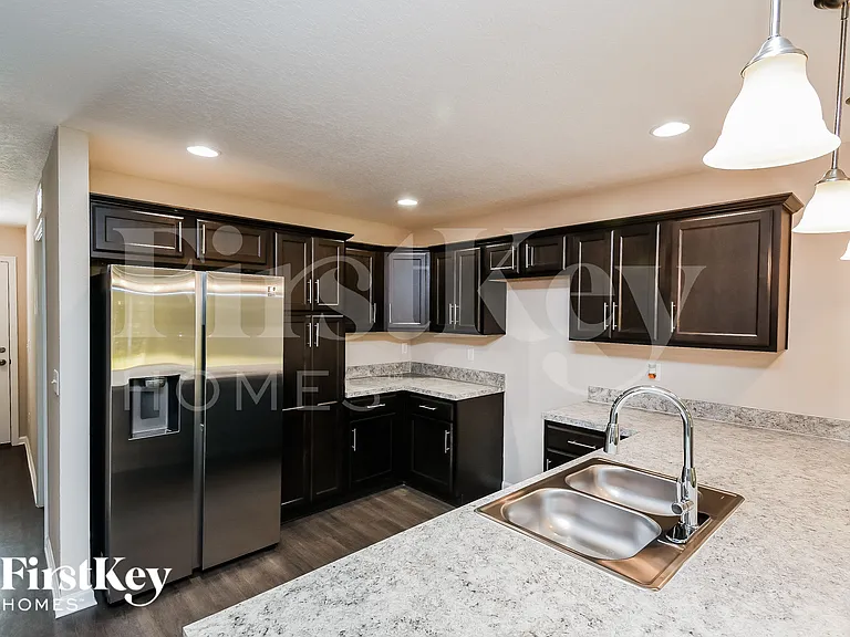 11211 Margarets Landing Pl — Photo 6