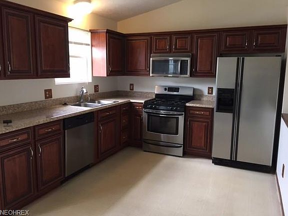 4th image of 918 Westview Ct