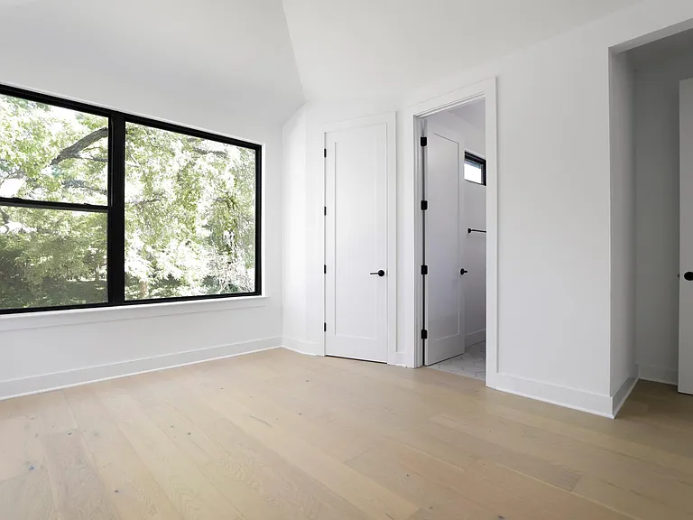 3204 Westhill Dr — Photo 25