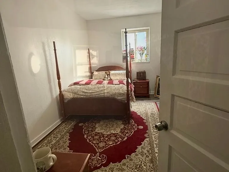 3822 Liberty Ave. — Photo 4