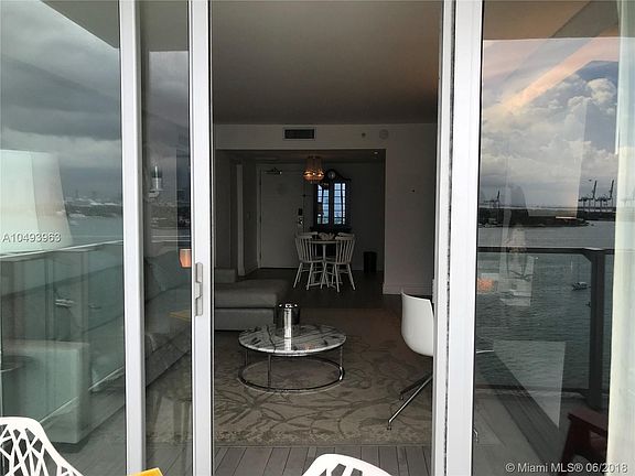 4th image of 1100 West Ave #1210