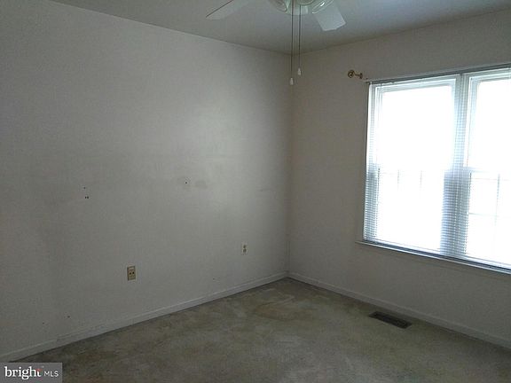 5th image of 378 Derry Dr #378