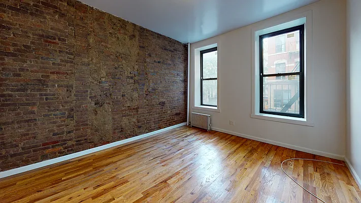 Rented by Bond New York | media 22