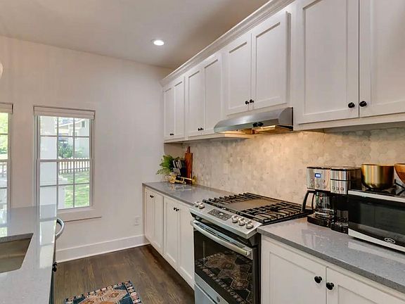 3rd image of 2502 Trevecca Ave