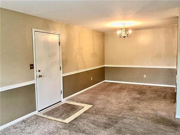 3rd image of 4705 Cheryl Dr
