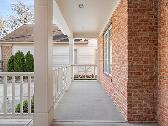 4th image of 8142 Gwinnett Pl